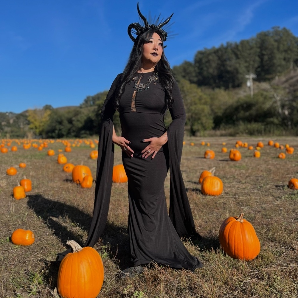 Morticia / Witchy Dress